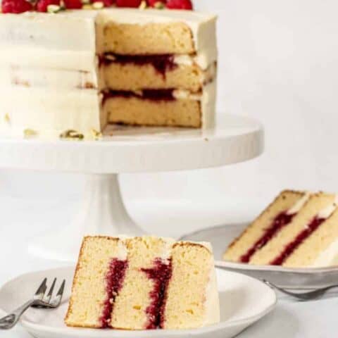 raspberry naked cake