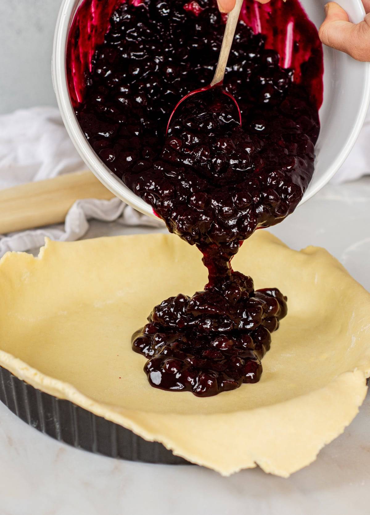 cooked blueberry pie filling