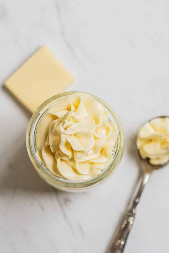 white chocolate swiss meringue buttercream.