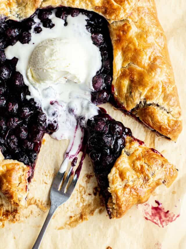 cropped-blueberry-galette-with-puff-pastry.jpg