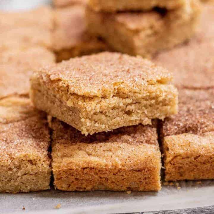 side view Snickerdoodle cookie bars.