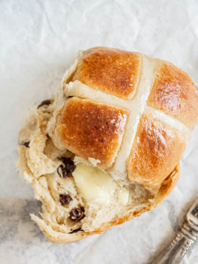 enriched-brioche-hot-cross-buns-