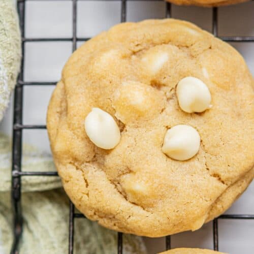 birds eye of white chocolate chip cookies.